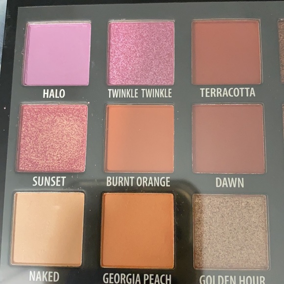 KAB cosmetics day and night palette - Picture 9 of 10